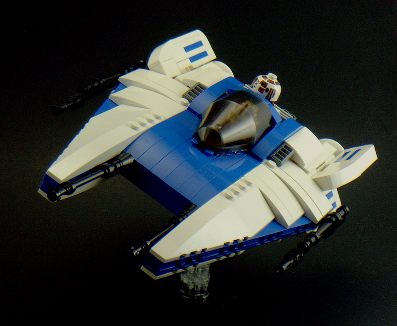 Illustration for article titled Redesigning Star Wars' Coolest Vehicles (Using LEGO)